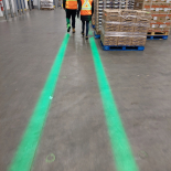 projecteur-de-ligne-pieton-industrie