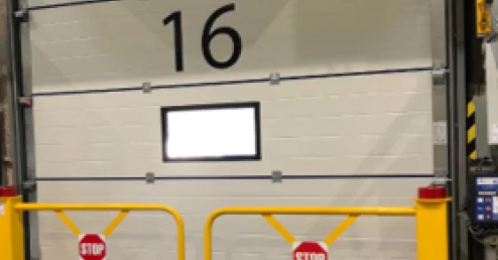 Remplacement_de_niveleurs_portes_de_quais_motorisees_et_barrieres_de_quai_sartorius_2