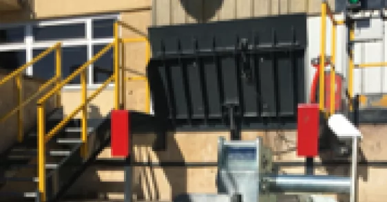 Pose_de_mini-rampes_garde_corps_verrouillage_camion_guide_roues_transports_Vouland_4